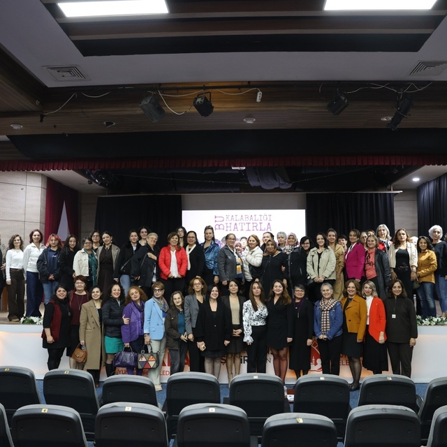 Önce belgesel ardından söyleşi