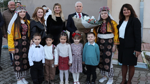 Başkan Bozbey' mezun olduğu okuldaki öğretmenlerle buluştu