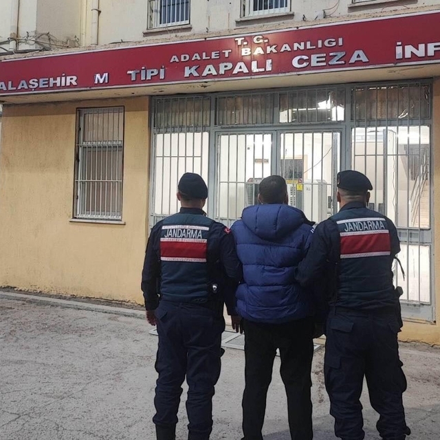 Alaşehir'de sentetik ecza operasyonu: 1 tutuklama