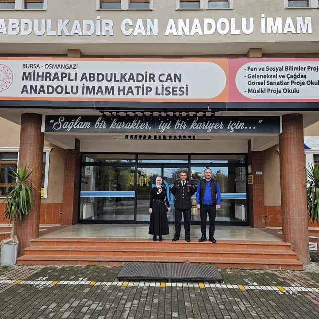 Şehit kızı öğretmen unutulmadı