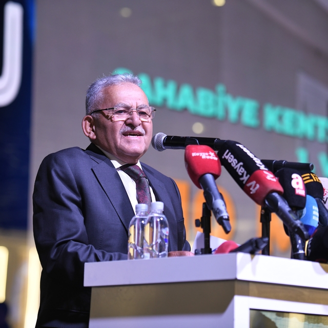 Başkan Büyükkılıç'tan öğretmenlere: "İyi ki varsınız"