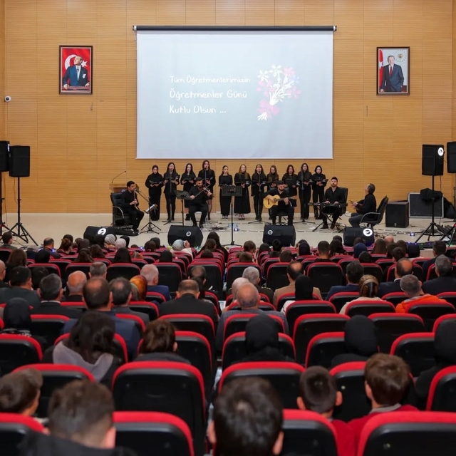 Bayburt'ta Öğretmenler Günü düzenlenen programla kutlandı