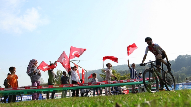 Bisiklette Dünya Kupası'na Sakarya yeniden ev sahipliği yapacak