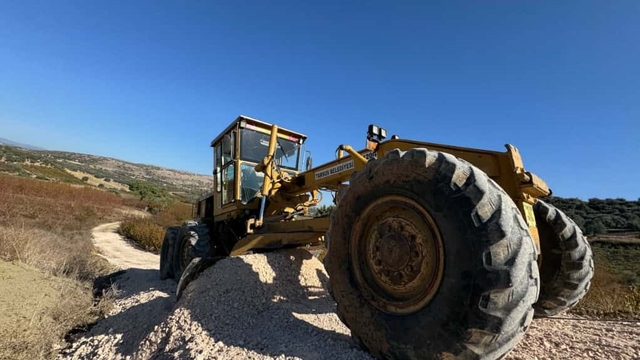Tarsus Belediyesi Büyükkösebalcı'da yol çalışmalarını tamamladı