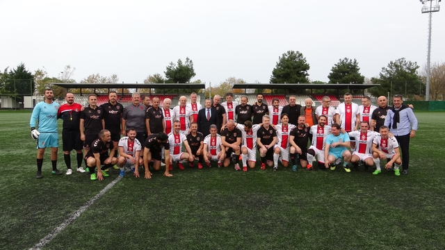 Samsun'da Öğretmenler Günü'nde anlamlı maç