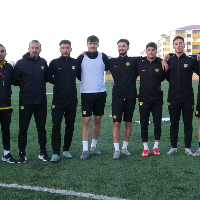 Ağrı 1970 Spor'da büyük kriz: 17 futbolcuya ceza, kadro 7 oyuncuya düştü