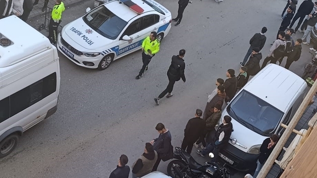 Siirt'te iki grup arasında bıçaklı kavga: 2 yaralı