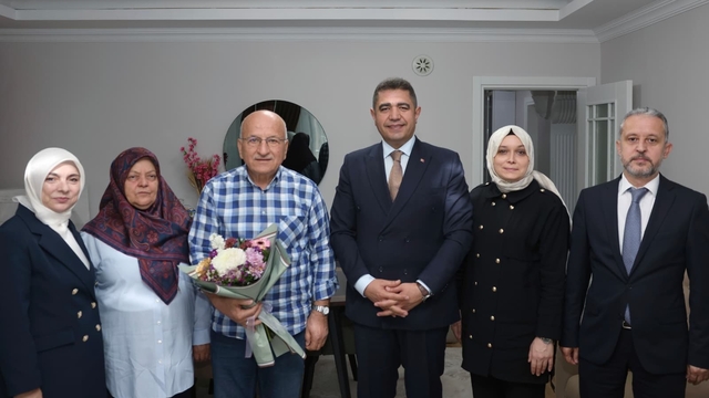 Emekli öğretmenler unutulmadı