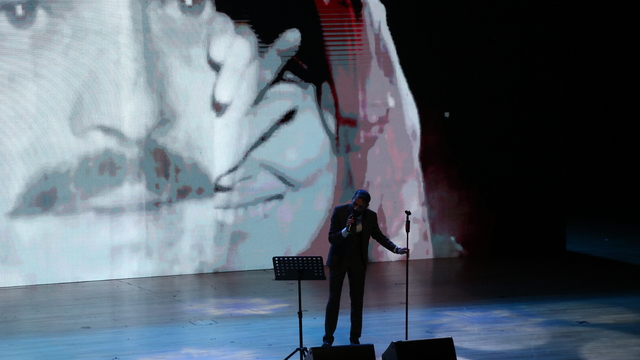 Öğretmenler "Zamana Yenilmeyen Şarkılar Gecesi"nde bir araya geldi