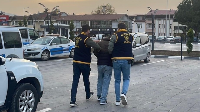 Tokat'ta 19 yıl kesinleşmiş hapis cezası bulunan firari yakalandı