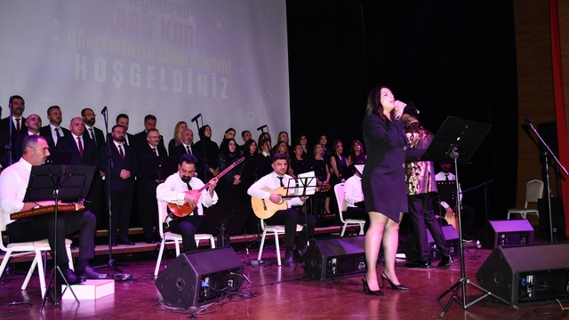 Vezirköprü'de 24 Kasım'a özel Maarif Korosu konseri