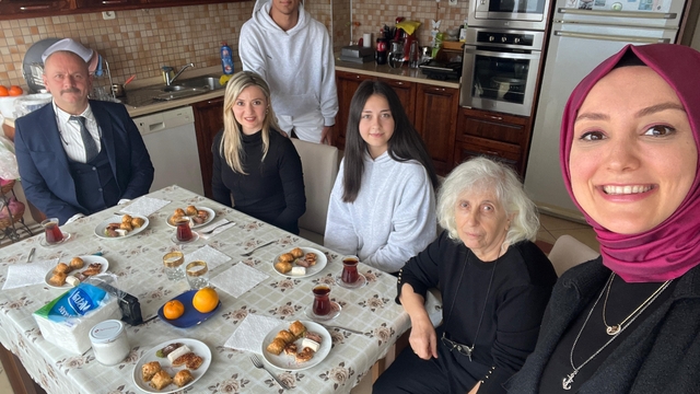 Uzun Mehmet MTAL'den emekli öğretmene vefa ziyareti