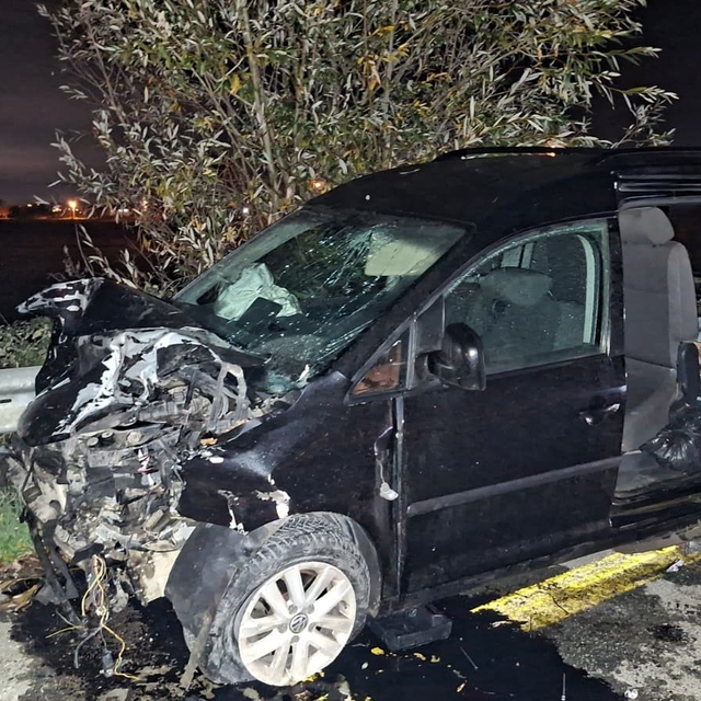 D-140'da kaza yapan araçlar hurdaya döndü: 1 ölü, 2 yaralı