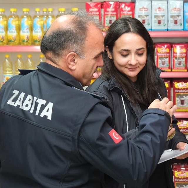 Erzincan'da zabıta ekiplerinden 190 işletmeye kapsamlı denetim