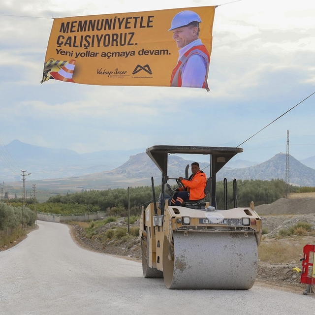 Mut'ta yollar yenilenerek ulaşım daha konforlu hale geldi
