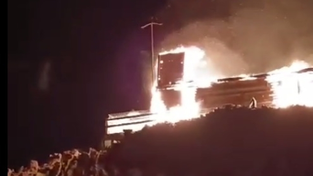 3 bin 200 rakımdaki Kırklar Mescidi yandı