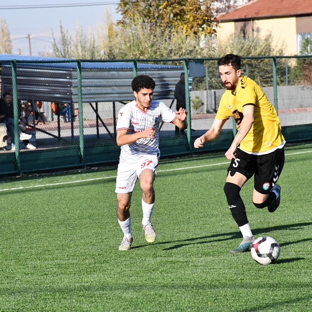 Erciyes Esen Makina FK, lideri devirdi