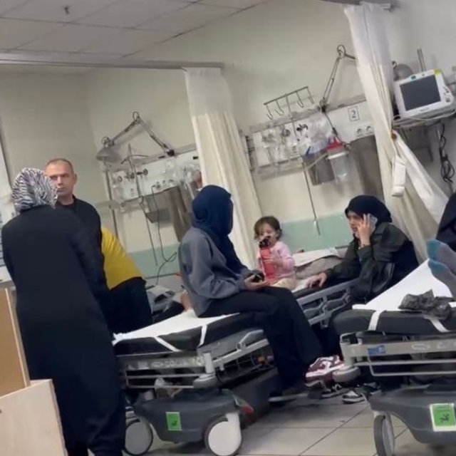 Kantinden tatlı yiyen 8 öğrenci, zehirlenme şüphesiyle hastaneye kaldırıldı