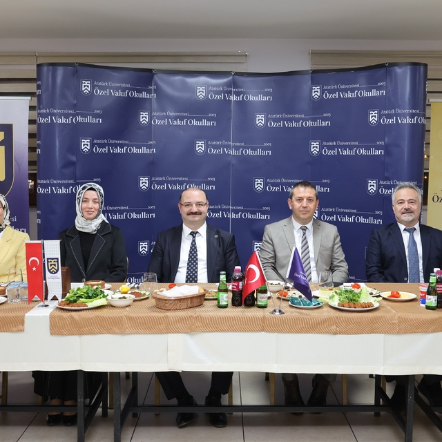 Vakıf okulları öğretmenleri, 24 Kasım Öğretmenler Gününde bir araya geldi