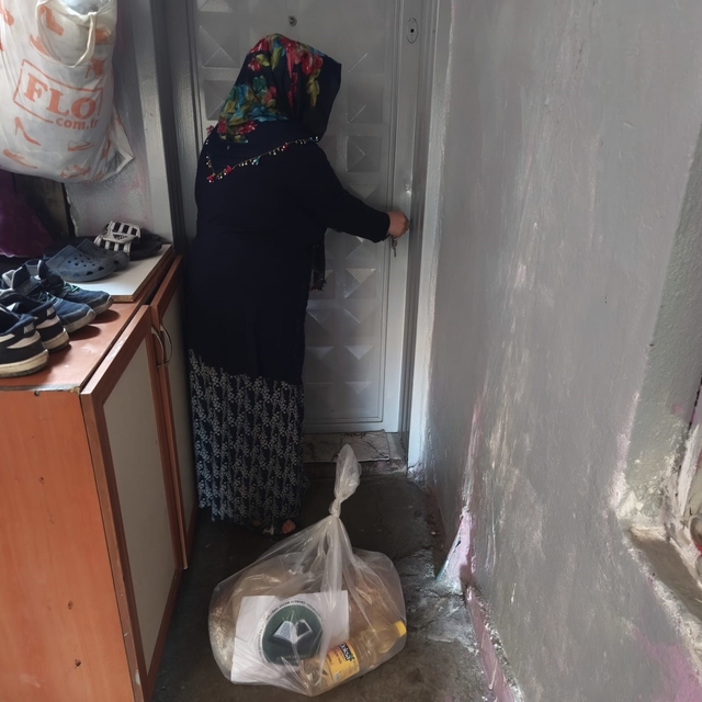 Sultan Şeyhmus EZ-ZULİ Derneği'nden yüzlerce aileye gıda desteği