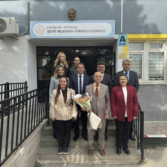 Şehrin en kıdemli öğretmenini ziyaret ettiler
TEI'de Öğretmenler Günü etkin...