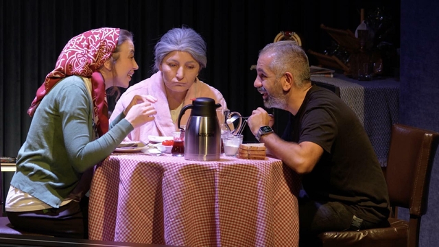 Nörolog, demans eğitimini tiyatro sahnesine taşıdı