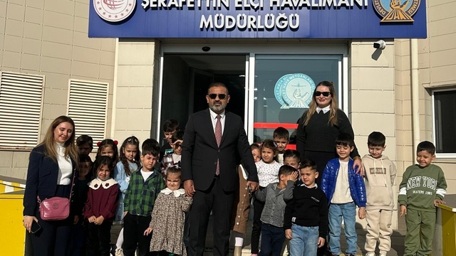 Şırnak Şerafettin Elçi Havalimanında anlamlı Öğretmenler Günü Kutlaması