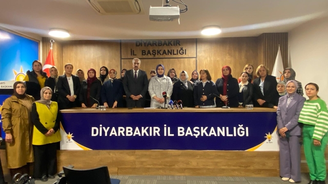 AK Parti Diyarbakır Kadın Kollarından kadına yönelik şiddetle mücadele günü açıklaması