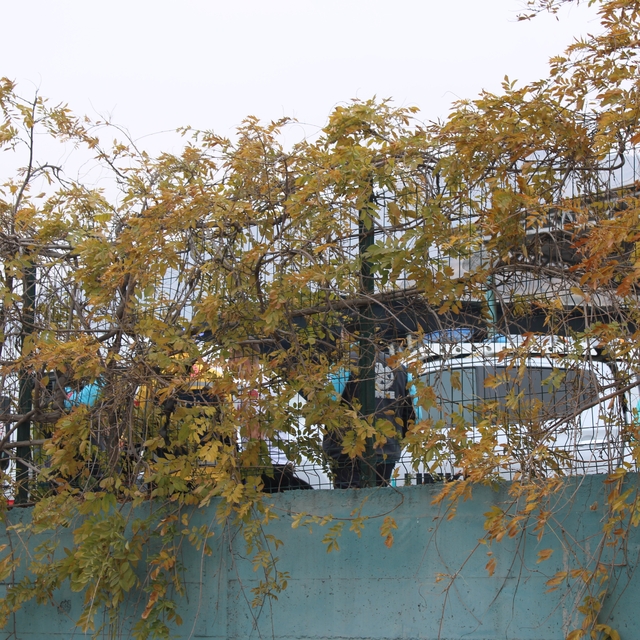 Geri dönüşüm tesisindeki koku ekipleri harekete geçirdi