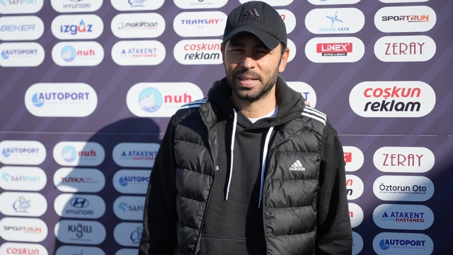 Selçuk İnan'dan Gençlerbirliği yorumu: "Güçlü takıma karşı oynayacağız"
Kocaelispor Teknik Direktörü Selçuk İnan:
"Bruno bireysel antrenmanlara başladı"
Rivas takıma döndü, Botond cezalı
Serdar'ın MR sonucu öğleden sonra belli olacak