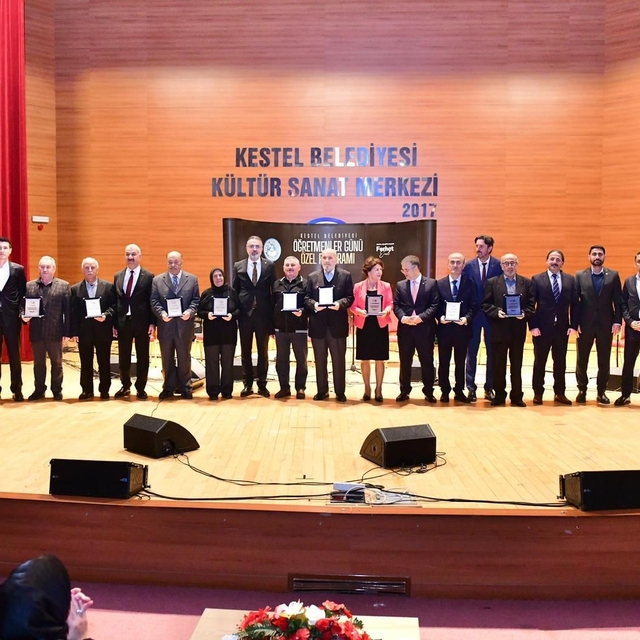 Kestel Belediyesi'nden Öğretmenlere özel konser