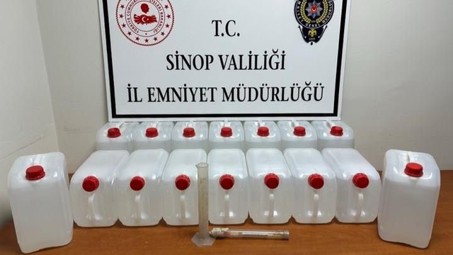 Sinop'ta 2025 yılında 2 bin 400 litre sahte alkol ele geçirildi