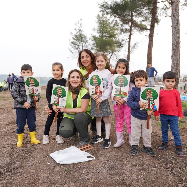 Hekimler ormanı için büyük buluşma
2 bin hekimden 24 bin fidan
