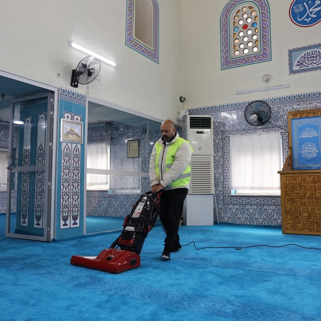 Yunusemre'nin camileri pırıl pırıl