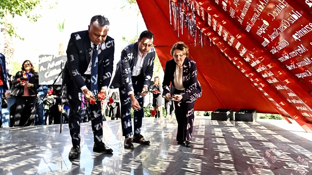 Muratpaşa'da şiddete karşı ses, Al Yazma'da yükseldi