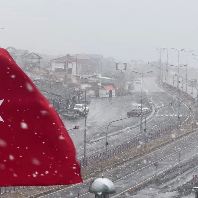 Erciyes'te kar yağışı