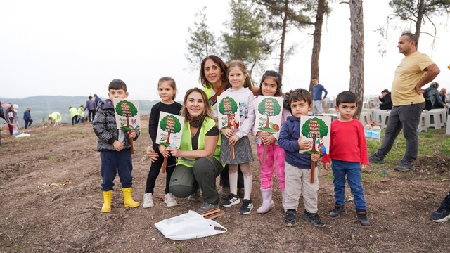 Hekimler ormanı için büyük buluşma
2 bin hekimden 24 bin fidan