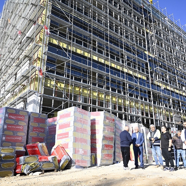 Rektör Savaş, diş hastanesi inşaatını yerinde inceledi