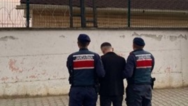 Aydın'da aranan 2 şahıs yakalandı
