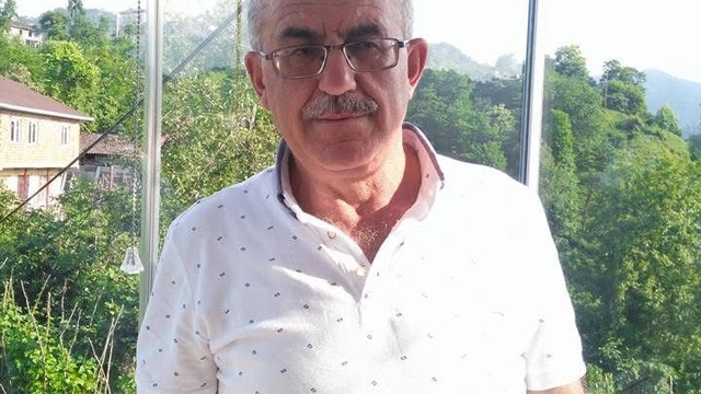 4 katlı binanın çatı katından düşen inşaat ustası öldü