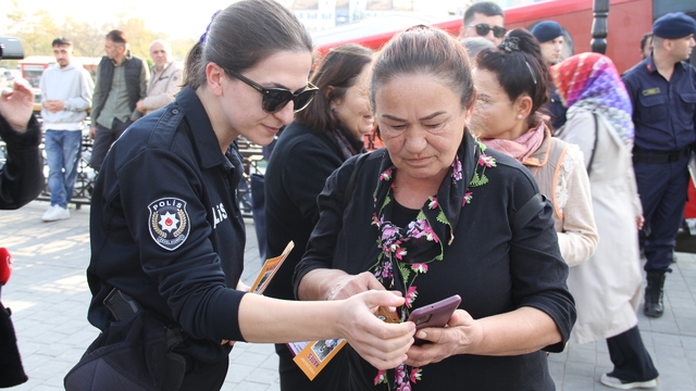 Çarşamba'da kadına yönelik şiddete karşı farkındalık etkinliği