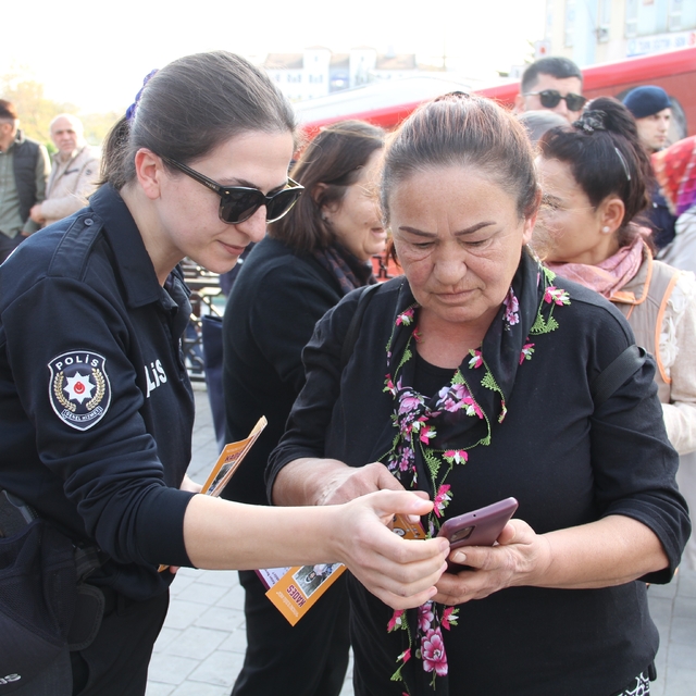 Çarşamba'da kadına yönelik şiddete karşı farkındalık etkinliği