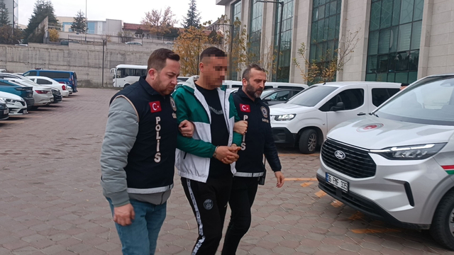 Ağabeyini 'kanepe' kavgasında bıçaklayan şüpheli tutuklandı