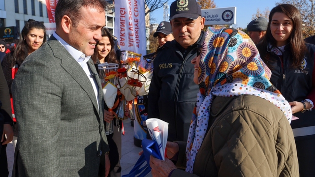 Bilecik'te kadına şiddete karşı farkındalık etkinliği