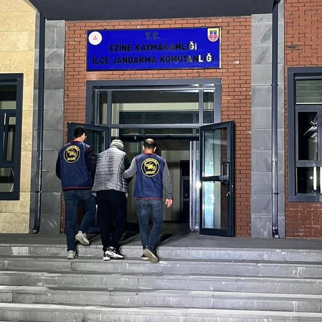 Çanakkale'de düzenlenen operasyonda 15 şüpheli tutuklandı