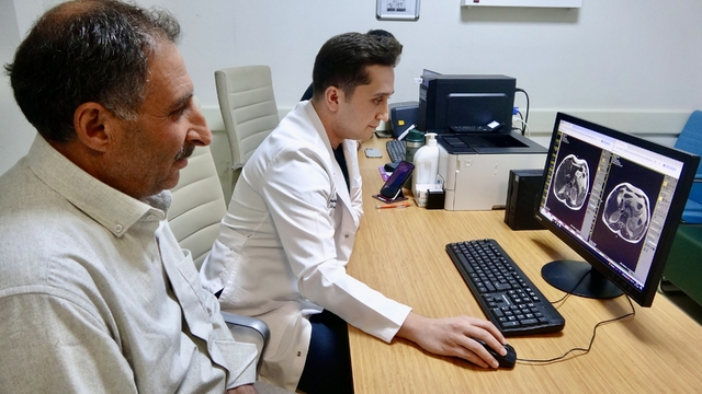 Ağrı'da sağlık alanında bir ilke imza atıldı, böbrek tümörü kapalı yöntemle alındı