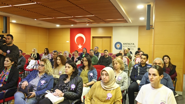 Büyükşehir'den kadına yönelik şiddete karşı eğitim düzenlendi