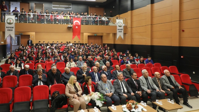 Başkan Palancıoğlu, "Kariyer Günleri" programında öğrencilerle buluştu