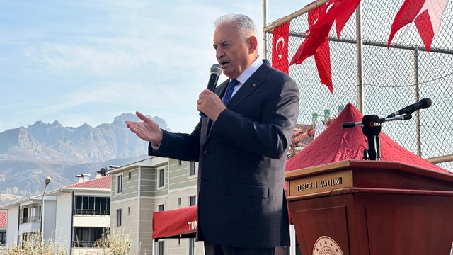 Binali Yıldırım: Terör insanlığı yok eden bir illettir