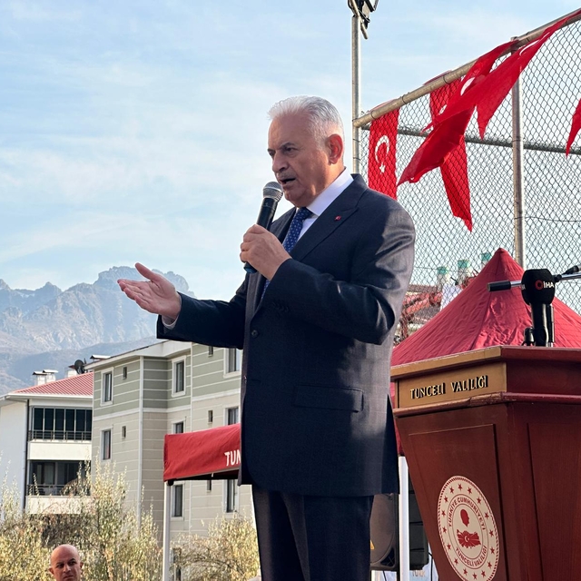 Binali Yıldırım: Terör insanlığı yok eden bir illettir